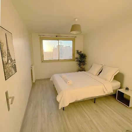 Apartamento 2 Bedroom In Middle Of *